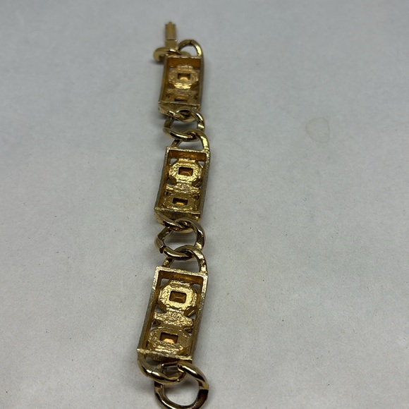 Large octagon rhinestone bracelet - Picture 9 of 13